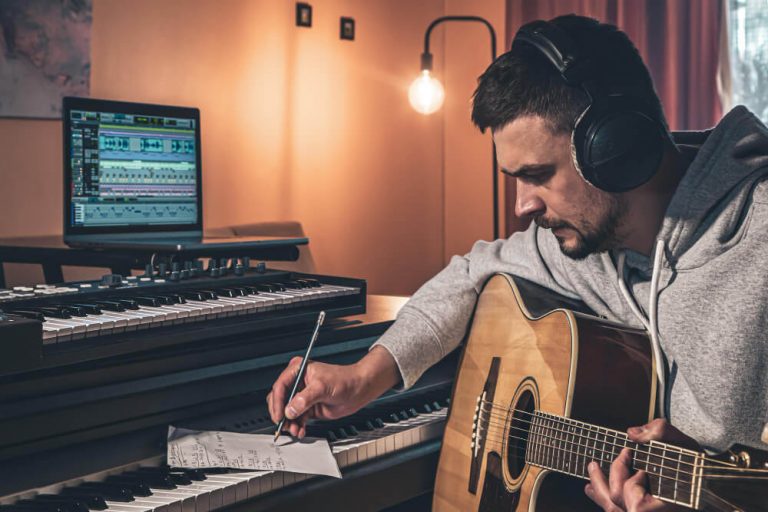 MIDI: El nuevo lenguaje que nos permite crear música mediante diferentes tecnologias